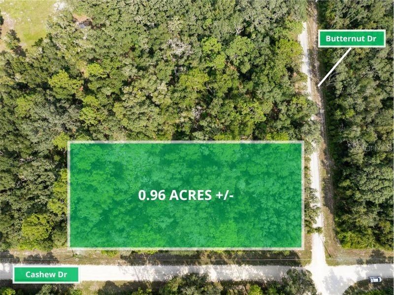 На продажу: $33,500 (0.96 acres)