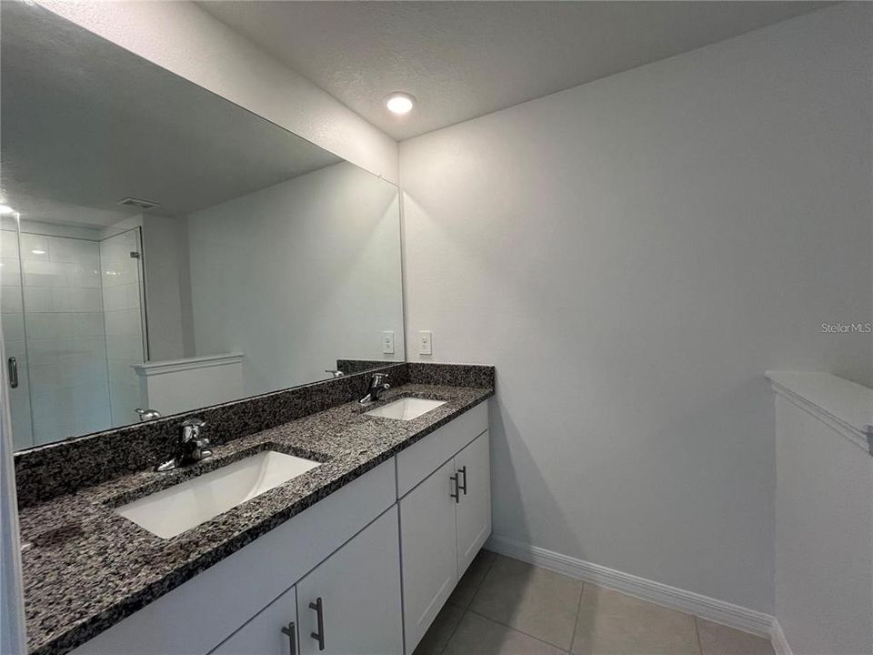 For Rent: $2,100 (3 beds, 2 baths, 1666 Square Feet)