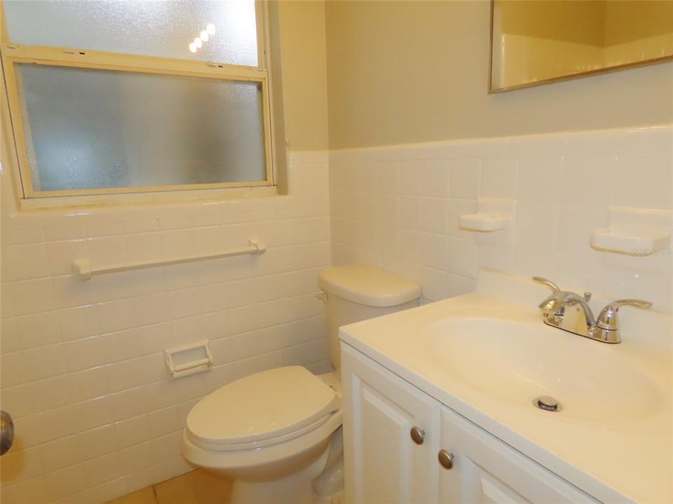 For Sale: $399,900 (3 beds, 1 baths, 1213 Square Feet)