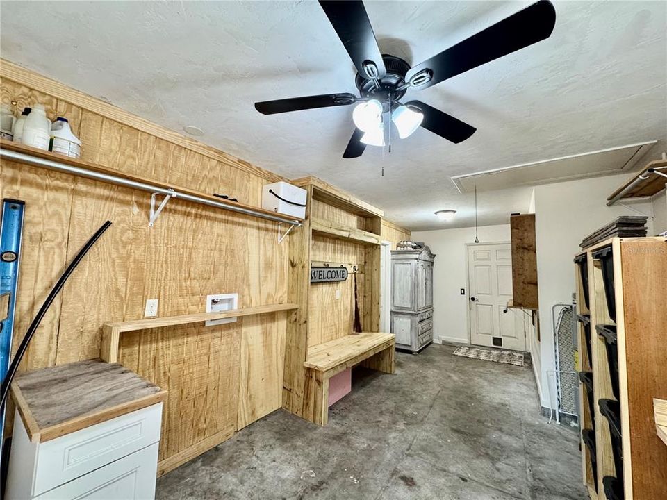 primary laundry/mud room