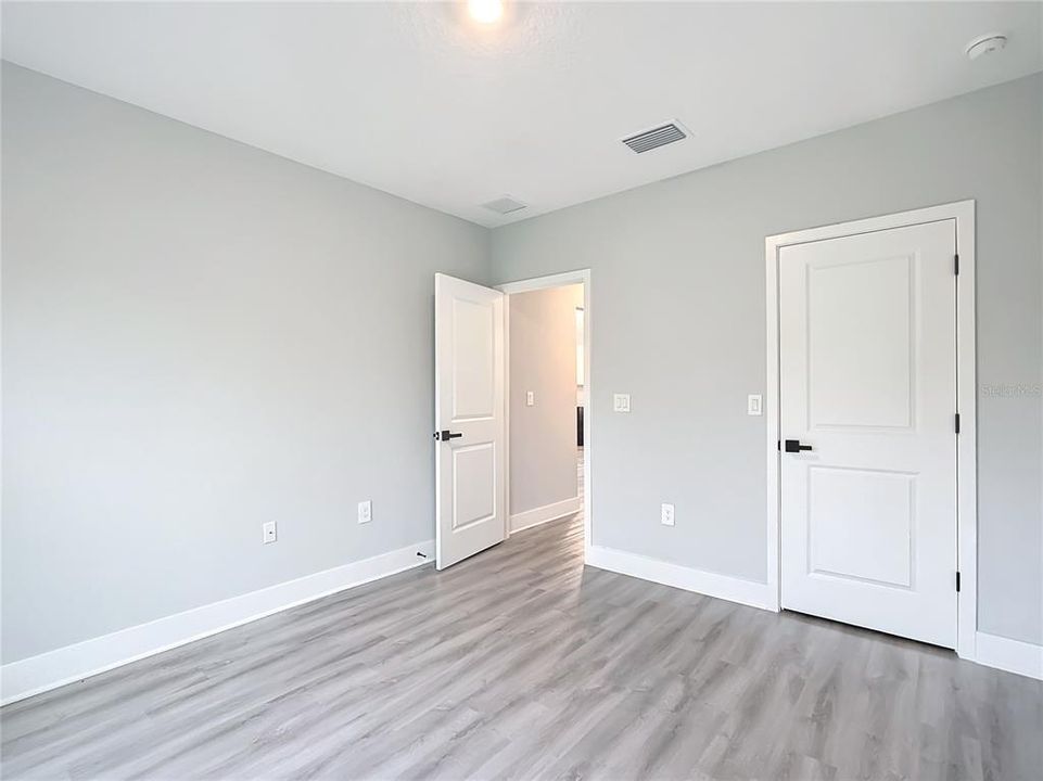 For Sale: $334,900 (3 beds, 2 baths, 1610 Square Feet)