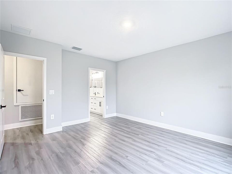 For Sale: $334,900 (3 beds, 2 baths, 1610 Square Feet)