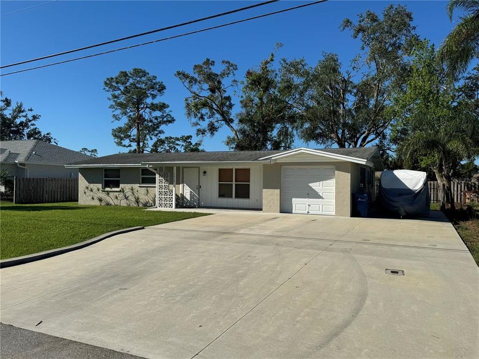 For Sale: $395,000 (3 beds, 2 baths, 1183 Square Feet)