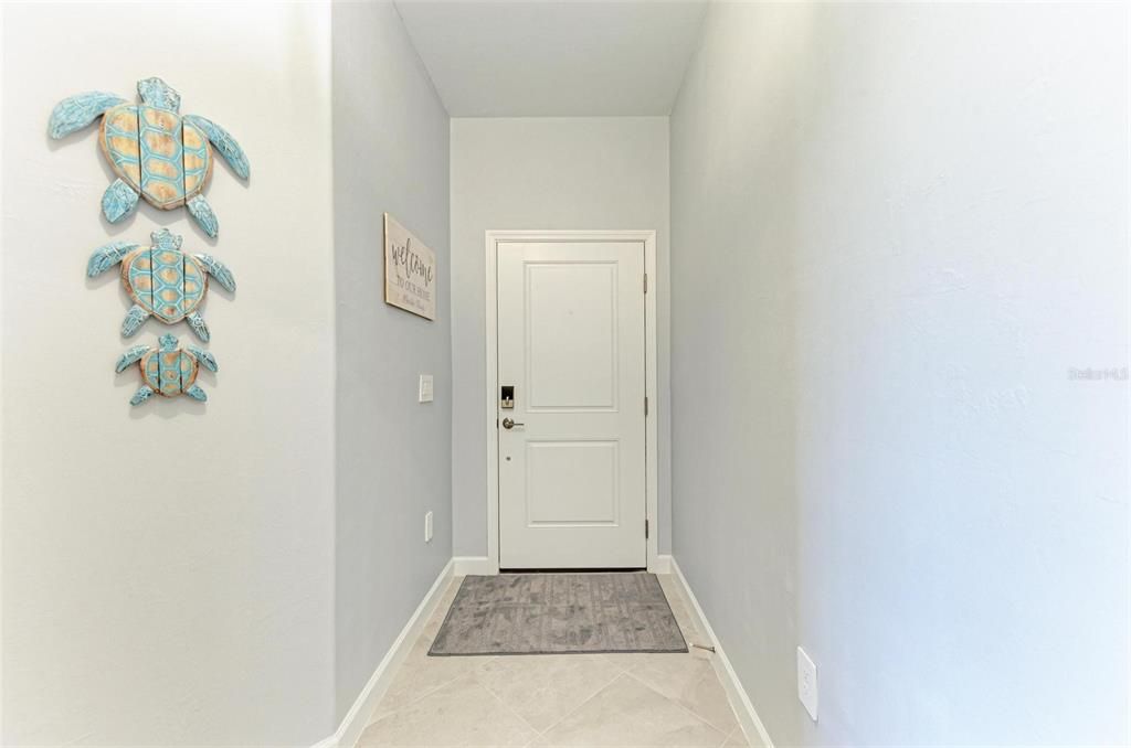 For Sale: $439,900 (2 beds, 2 baths, 1557 Square Feet)