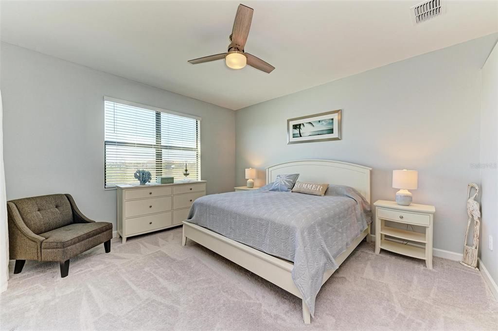 For Sale: $439,900 (2 beds, 2 baths, 1557 Square Feet)