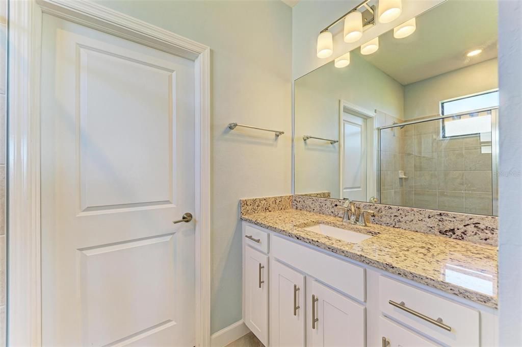 For Sale: $439,900 (2 beds, 2 baths, 1557 Square Feet)