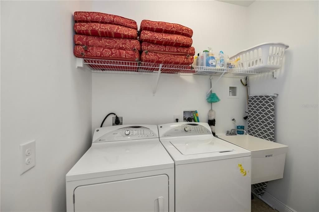 laundry/utility room