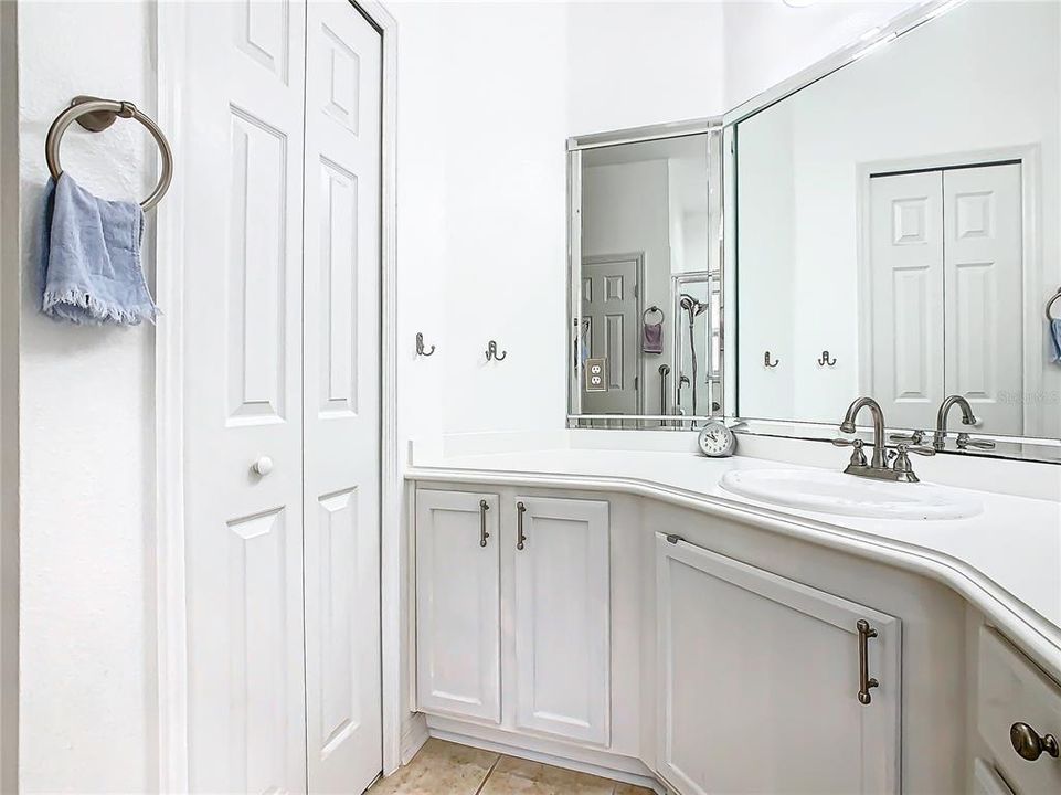 For Sale: $337,500 (3 beds, 2 baths, 1786 Square Feet)