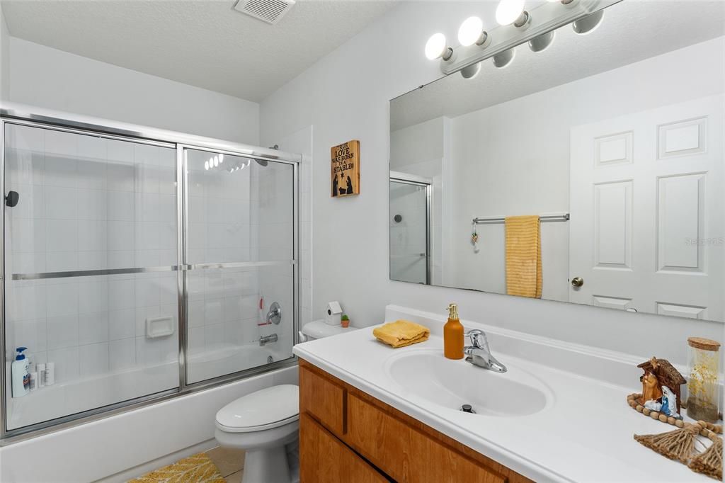 For Sale: $220,000 (2 beds, 2 baths, 1476 Square Feet)