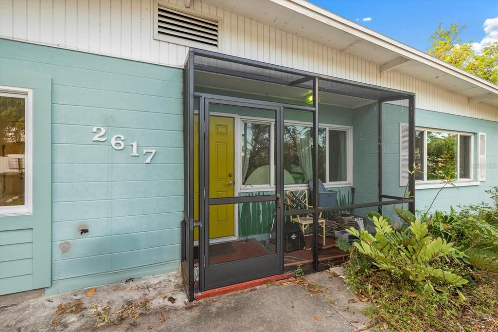 Front entry and lanai