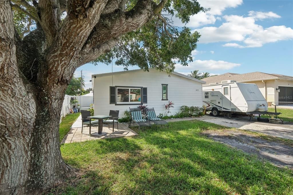 For Sale: $519,000 (3 beds, 2 baths, 1728 Square Feet)