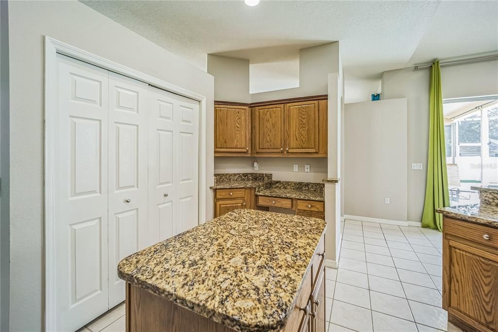 For Rent: $3,750 (4 beds, 3 baths, 2317 Square Feet)