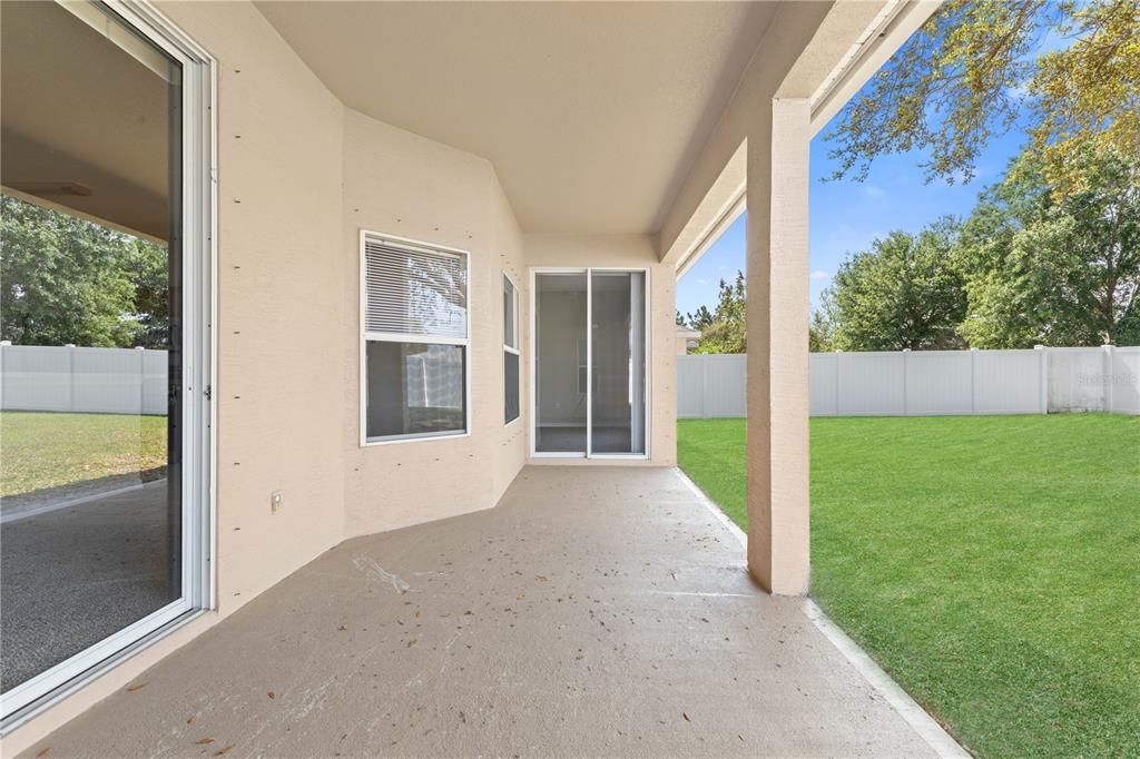 For Sale: $329,000 (3 beds, 2 baths, 2237 Square Feet)