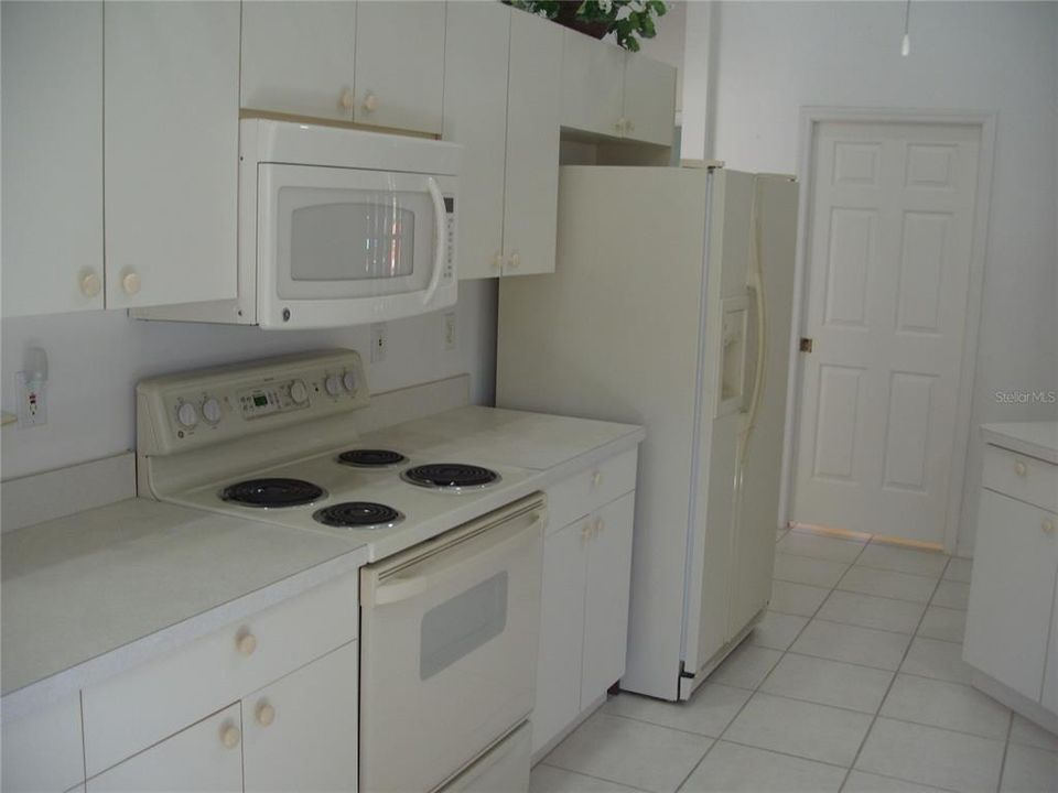 For Sale: $345,500 (3 beds, 2 baths, 1501 Square Feet)