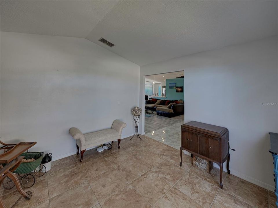 For Sale: $395,000 (3 beds, 2 baths, 1781 Square Feet)