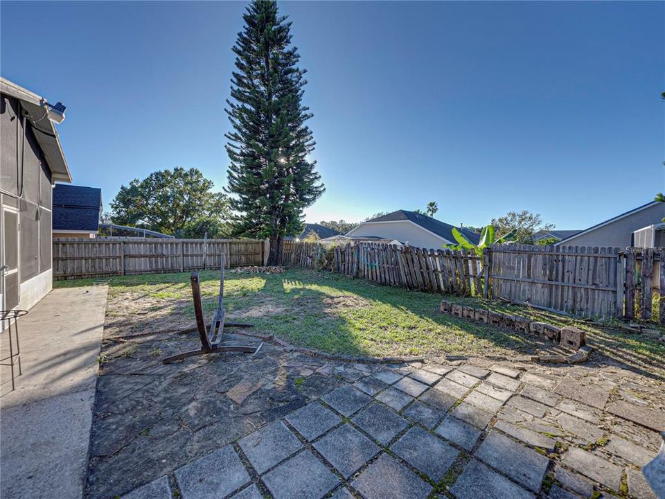 For Sale: $395,000 (3 beds, 2 baths, 1781 Square Feet)