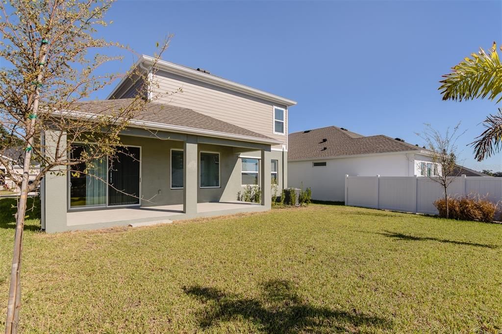 Active With Contract: $719,900 (4 beds, 2 baths, 2689 Square Feet)