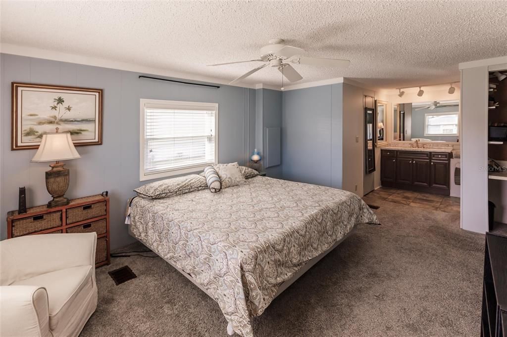 Master Bedroom with 2 walk-in closets and en suite bathroom