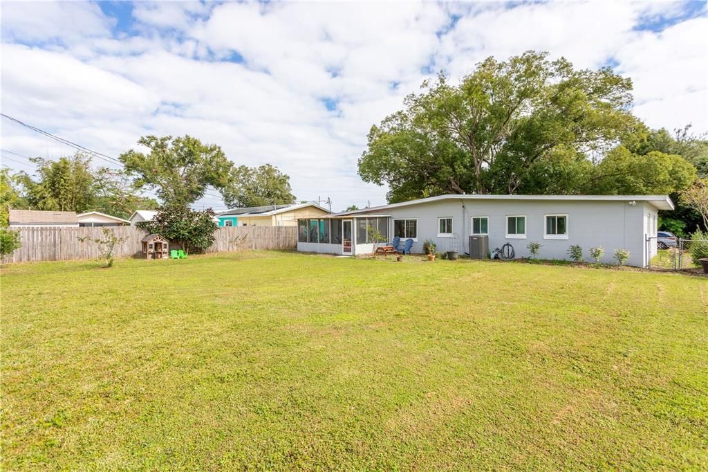 For Sale: $380,000 (3 beds, 2 baths, 1225 Square Feet)