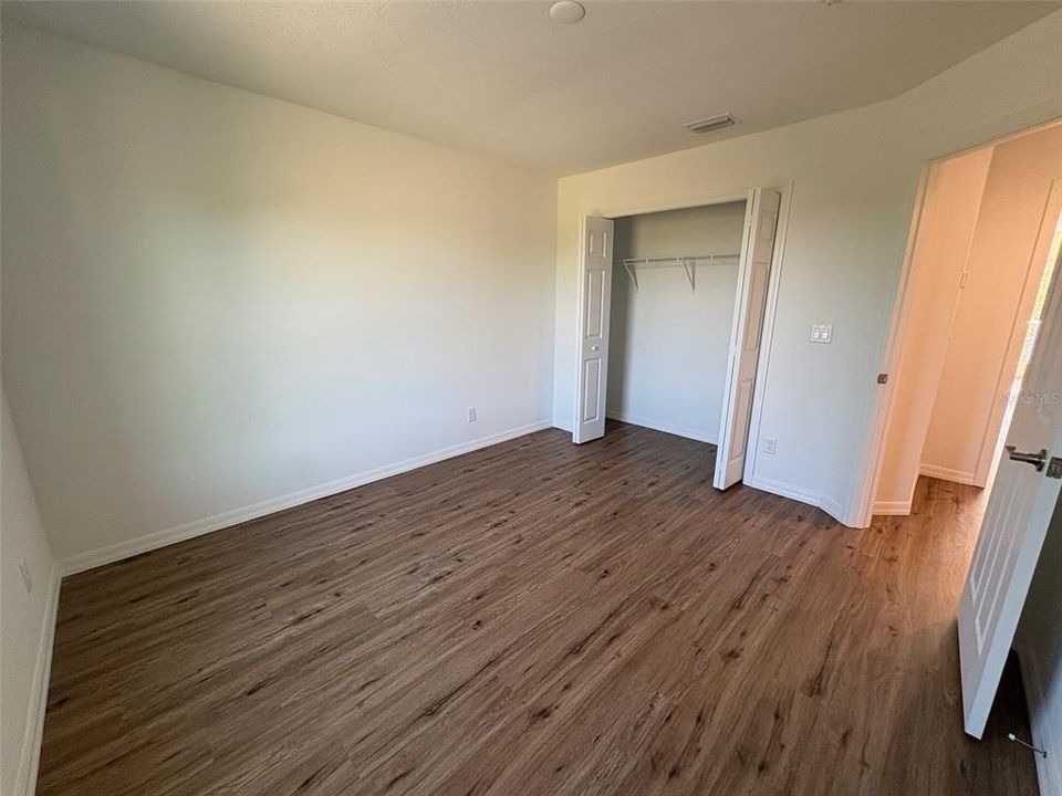 For Sale: $244,900 (2 beds, 2 baths, 1100 Square Feet)