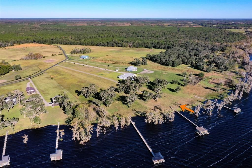 На продажу: $695,000 (6.66 acres)