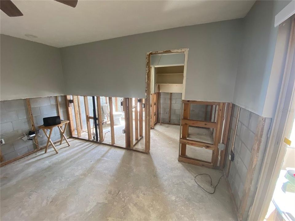 For Sale: $495,500 (3 beds, 2 baths, 2030 Square Feet)