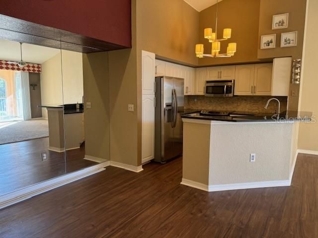 Dining area and breakfast counter