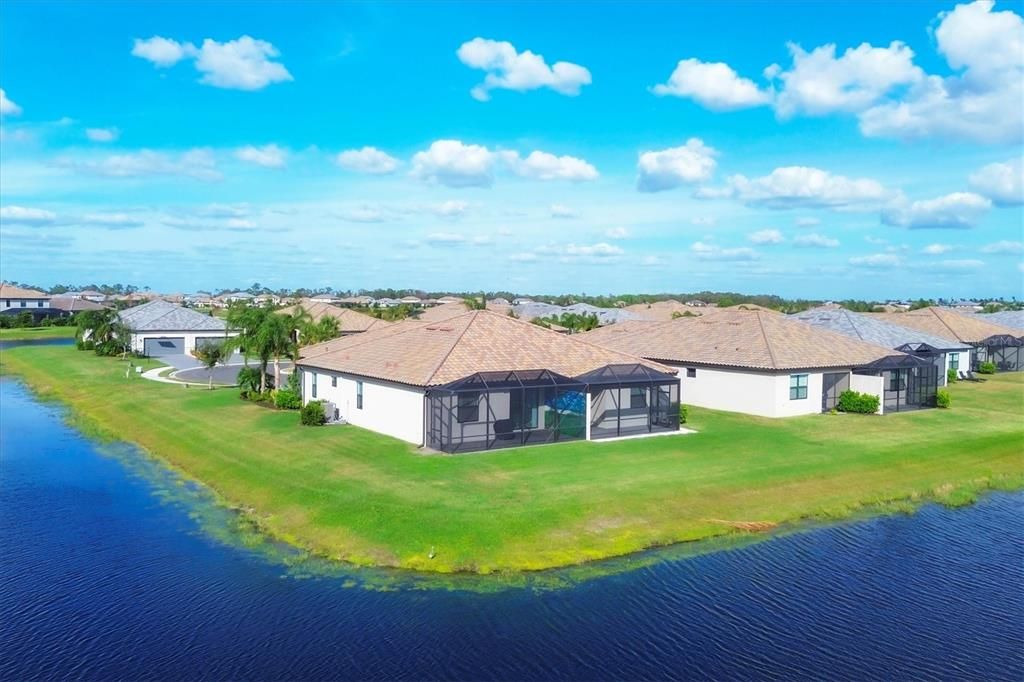 For Sale: $450,000 (3 beds, 2 baths, 1414 Square Feet)