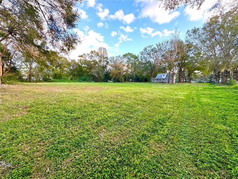 For Sale: $330,000 (3 beds, 2 baths, 1494 Square Feet)