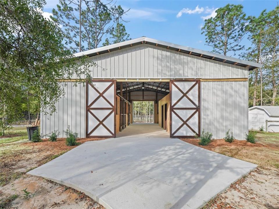 For Sale: $1,550,000 (3 beds, 2 baths, 2161 Square Feet)