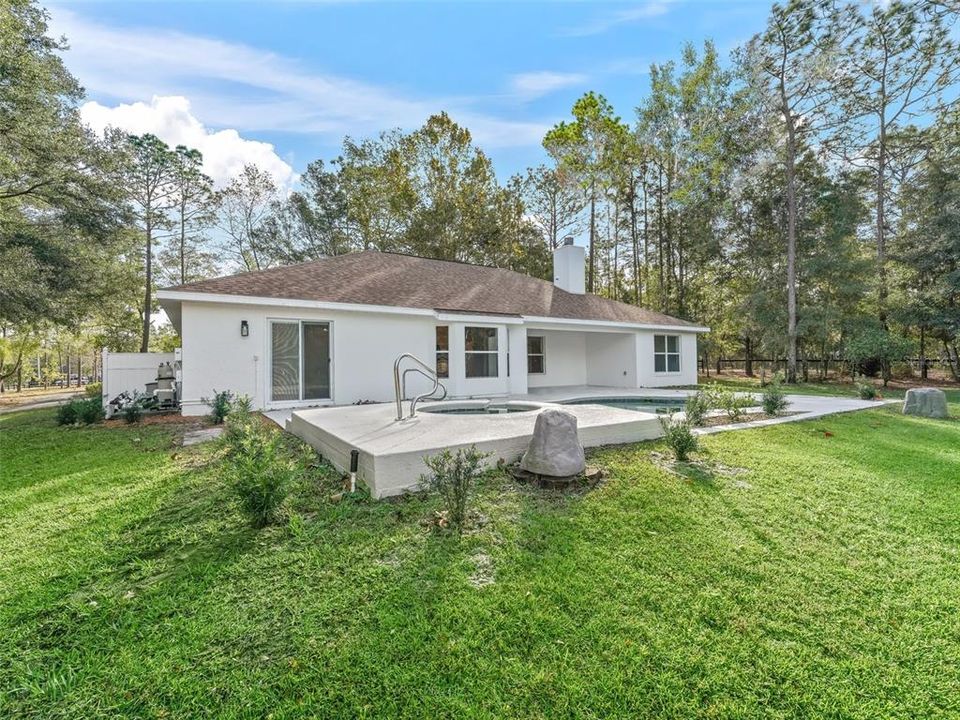 For Sale: $1,550,000 (3 beds, 2 baths, 2161 Square Feet)