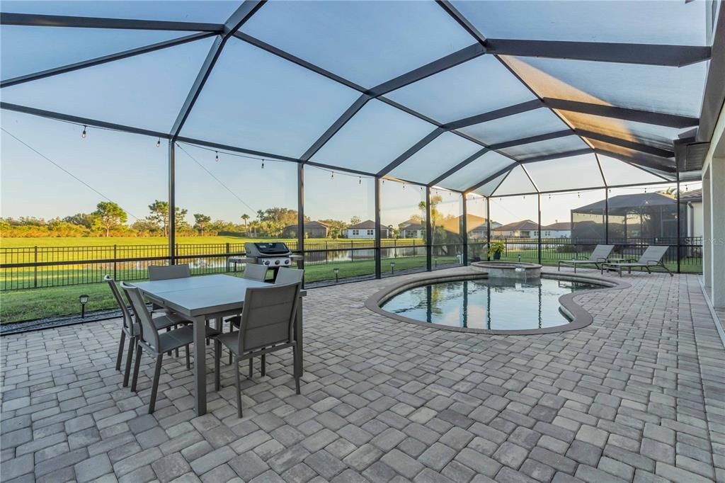 pool/eating area