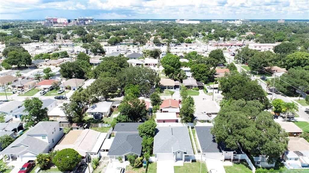 West Tampa - Walkable to midtown, Buccaneers stadium, Steinbrenner field, and Kennedy Blvd.