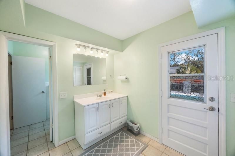 For Sale: $459,000 (3 beds, 2 baths, 1751 Square Feet)