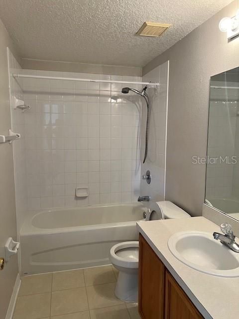 For Rent: $2,000 (4 beds, 2 baths, 1907 Square Feet)