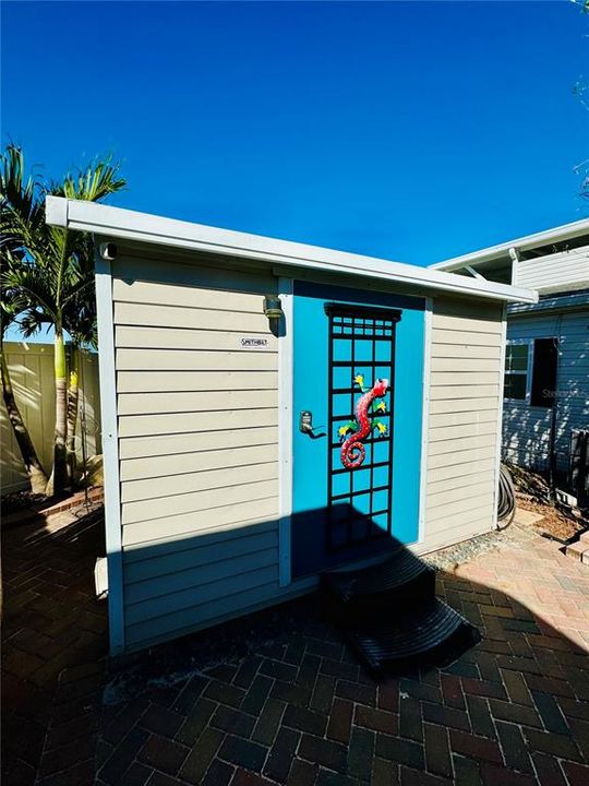 Shed for all your Florida Toys!