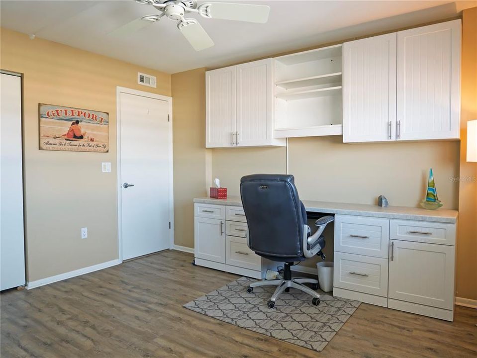 For Sale: $659,000 (2 beds, 2 baths, 1255 Square Feet)