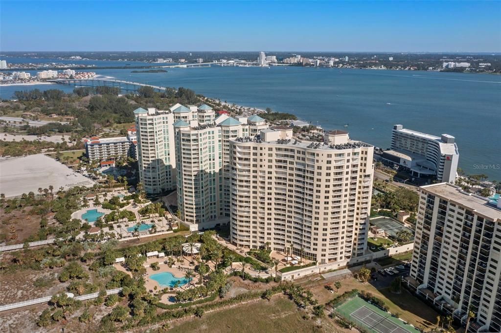 For Sale: $2,400,000 (3 beds, 2 baths, 2240 Square Feet)