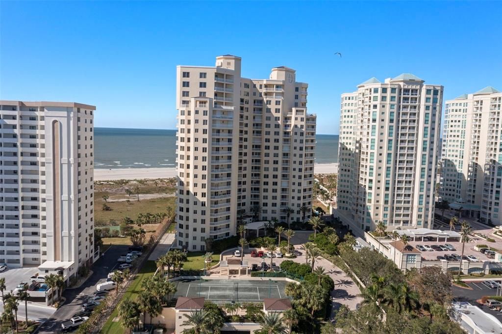 For Sale: $2,400,000 (3 beds, 2 baths, 2240 Square Feet)