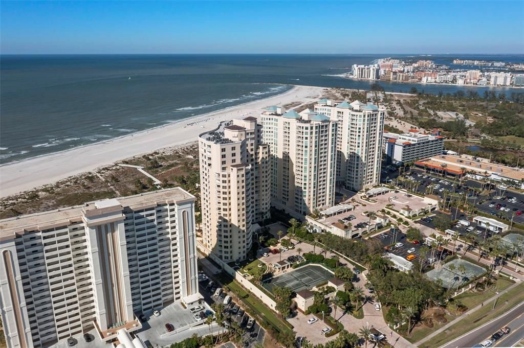 For Sale: $2,400,000 (3 beds, 2 baths, 2240 Square Feet)