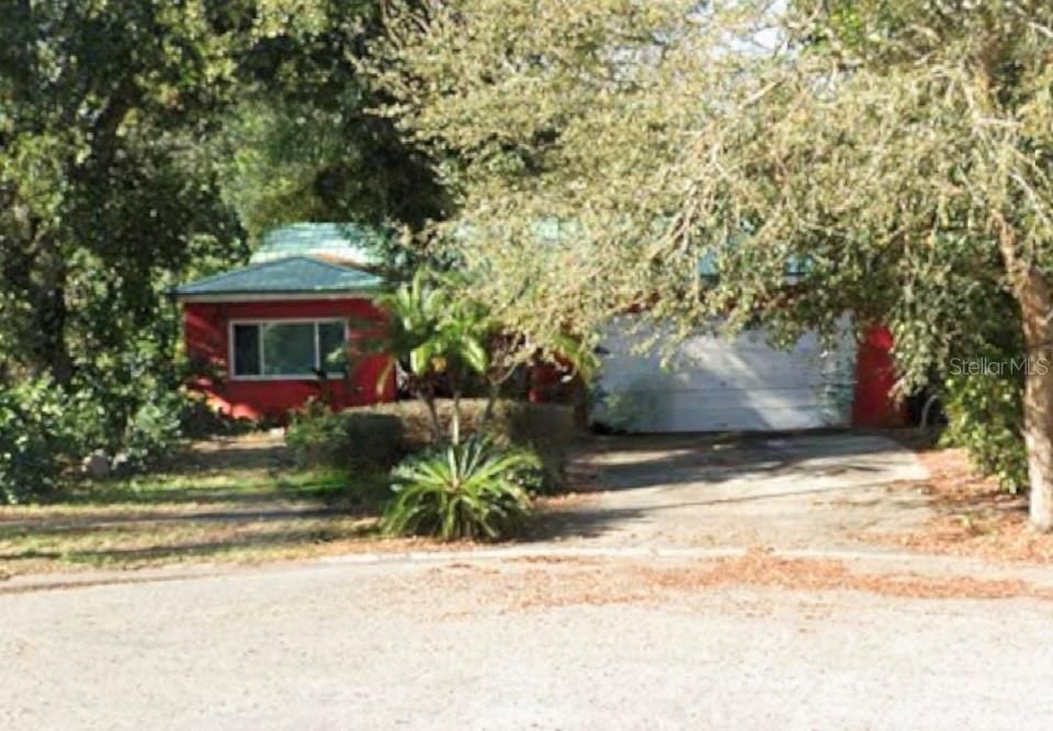 Недавно продано: $310,000 (4 спален, 2 ванн, 2051 Квадратных фут)