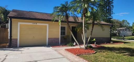 For Rent: $2,200 (3 beds, 2 baths, 1182 Square Feet)