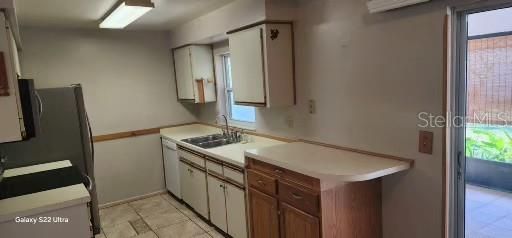 For Rent: $2,200 (3 beds, 2 baths, 1182 Square Feet)