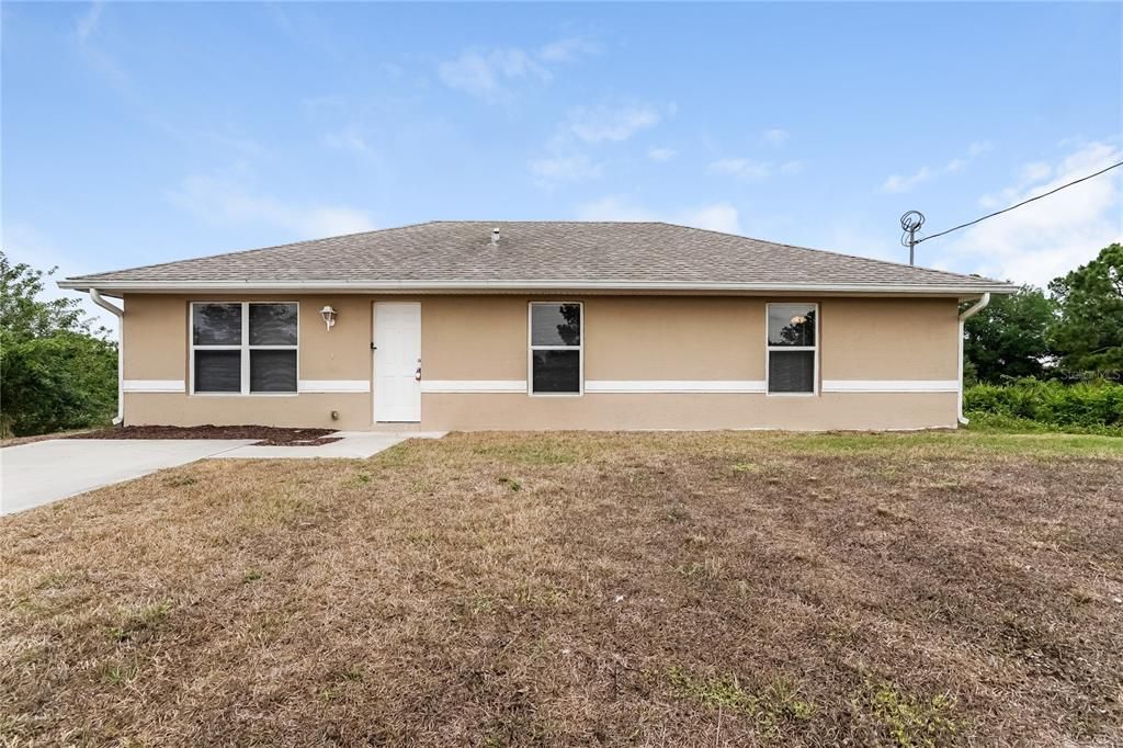 For Rent: $1,775 (4 beds, 2 baths, 1288 Square Feet)