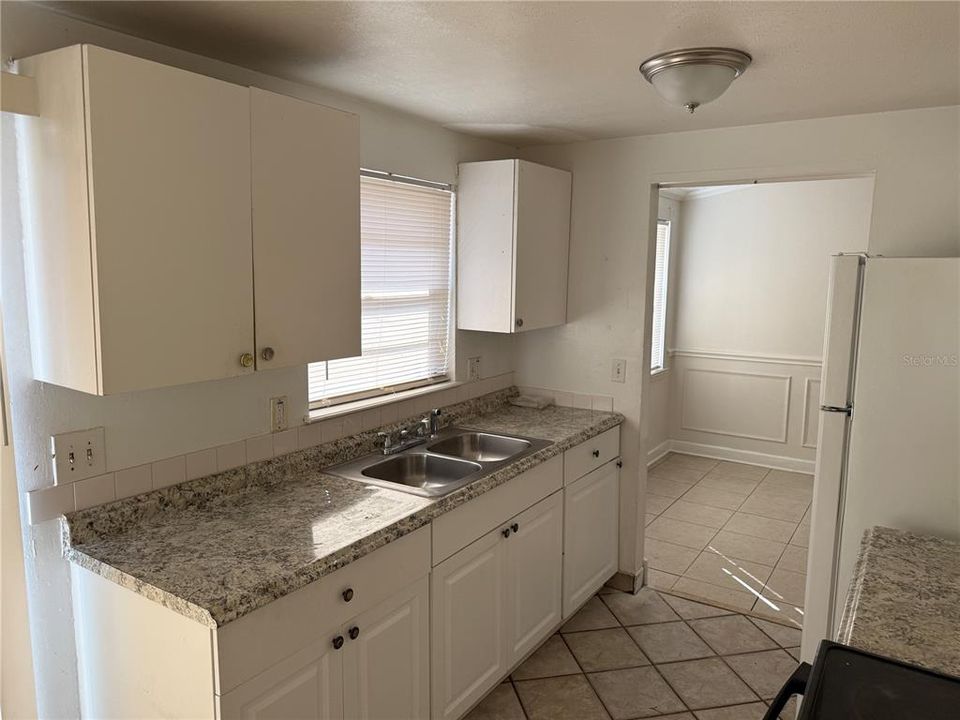 For Sale: $349,900 (3 beds, 2 baths, 1158 Square Feet)