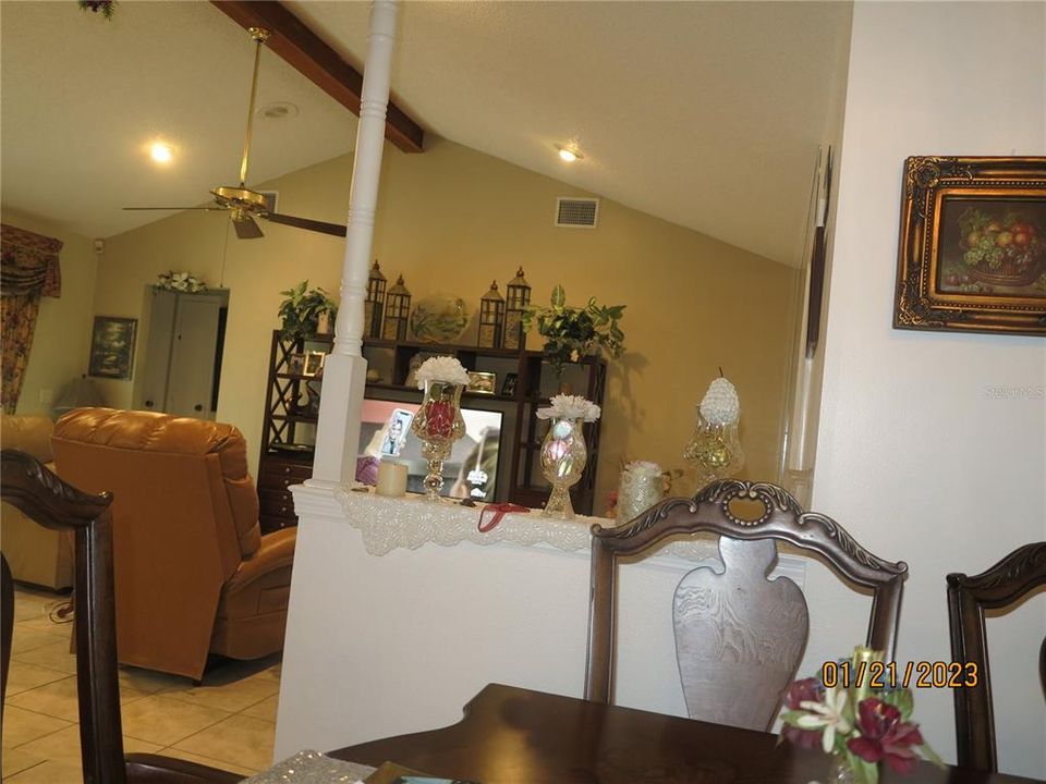 En Venta: $465,000 (3 camas, 2 baños, 1816 Pies cuadrados)