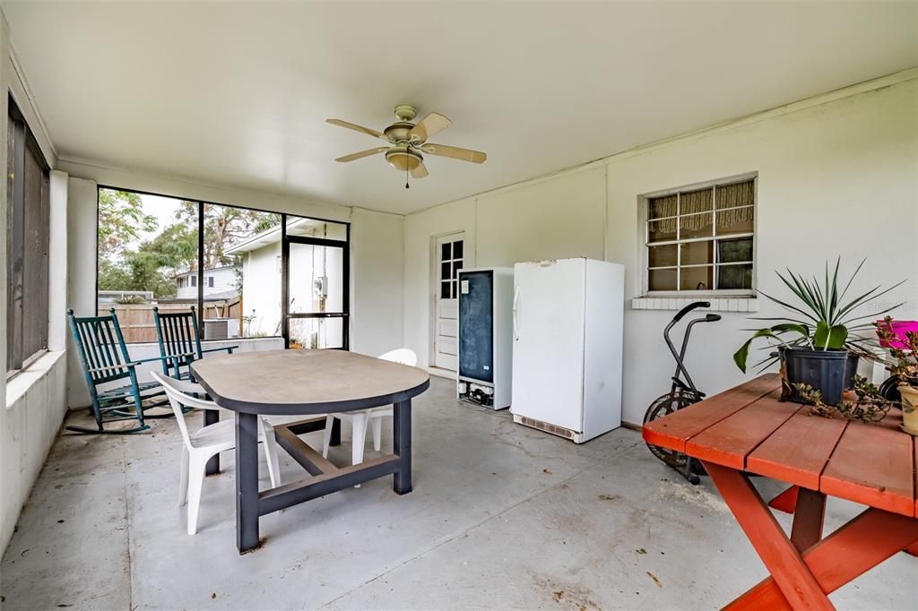 For Sale: $410,000 (4 beds, 2 baths, 1798 Square Feet)