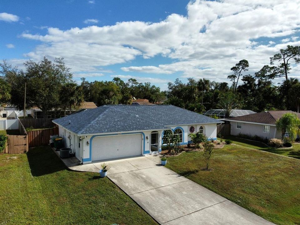 For Sale: $398,000 (3 beds, 2 baths, 1385 Square Feet)