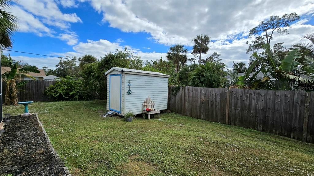 For Sale: $398,000 (3 beds, 2 baths, 1385 Square Feet)