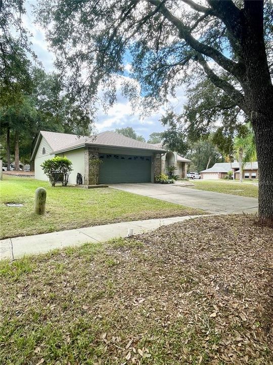 For Sale: $399,000 (3 beds, 2 baths, 1819 Square Feet)